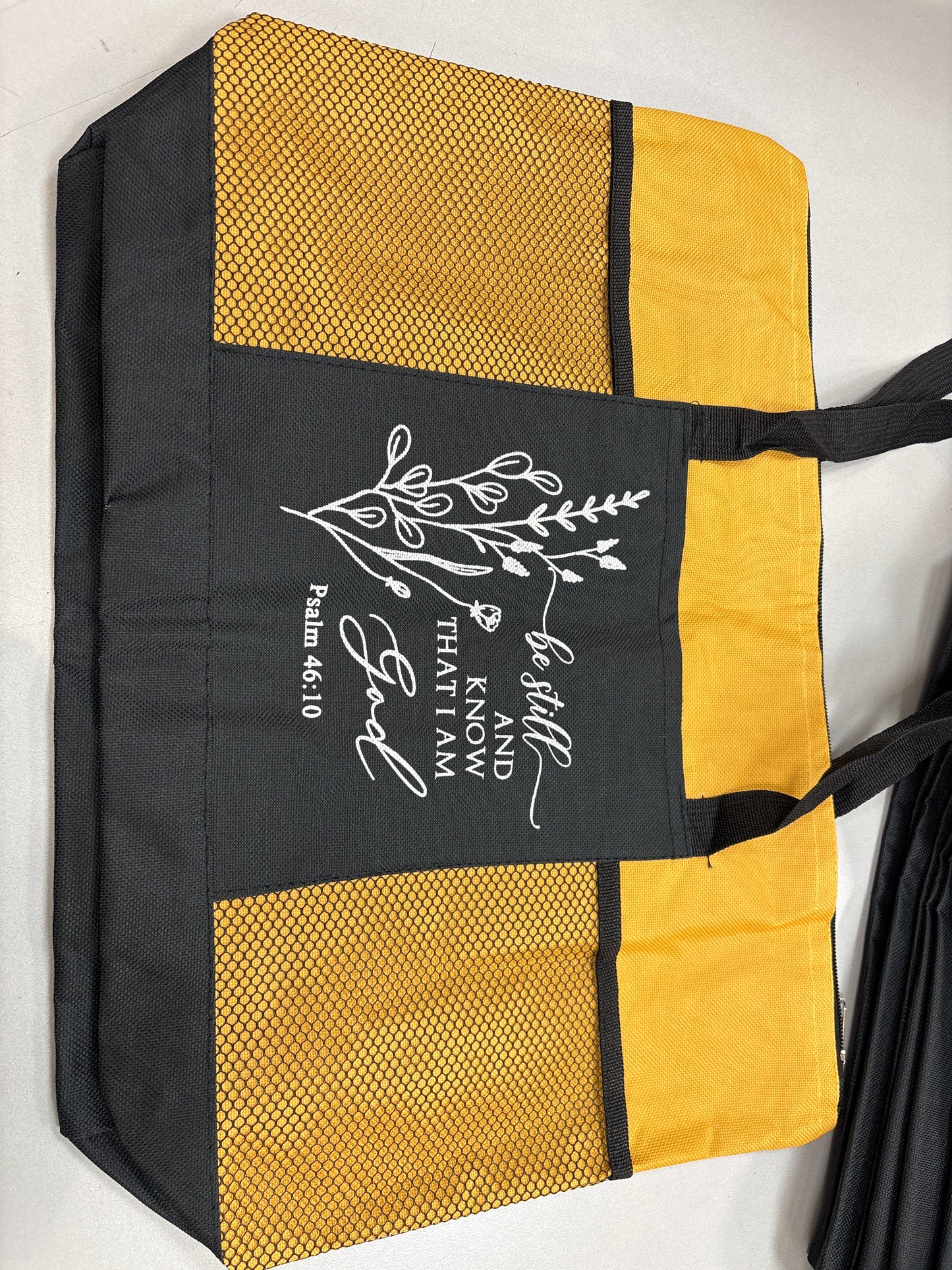 Large tote bag w/zipper