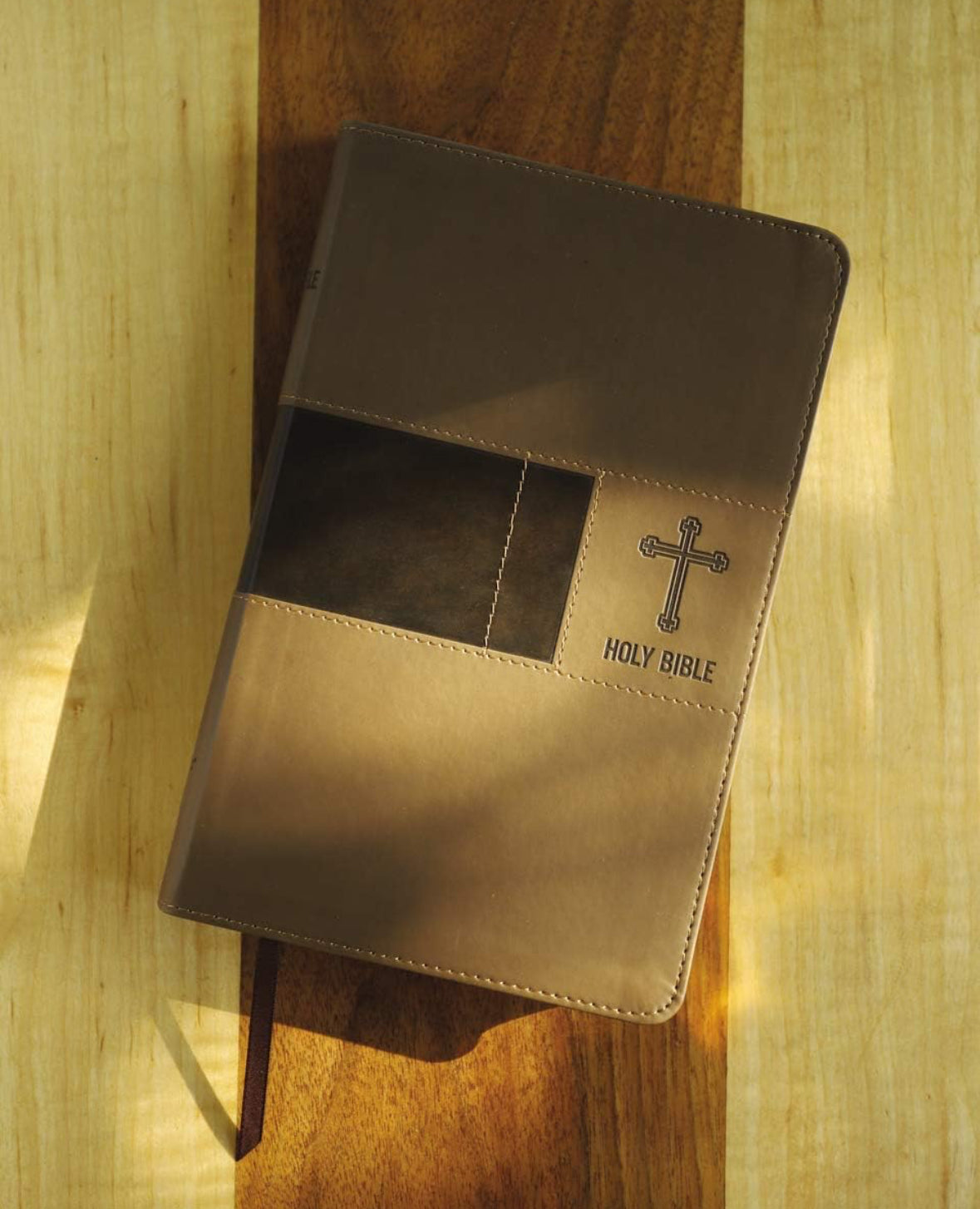 NIV, Premium Gift Bible, Leathersoft, Brown, Red Letter, Thumb Indexed, Comfort Print