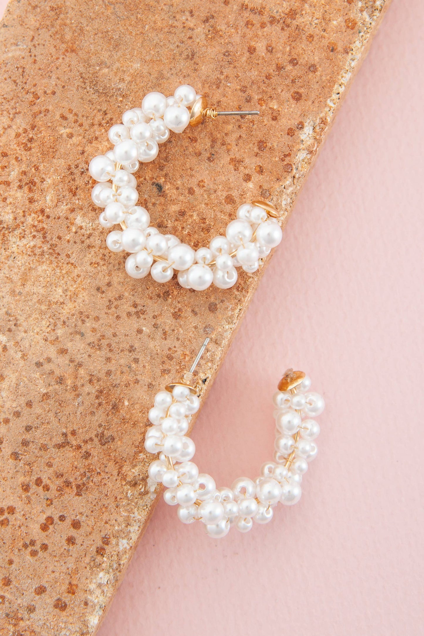 PEARL BEADED HOOP EARRINGS | 10E3060163