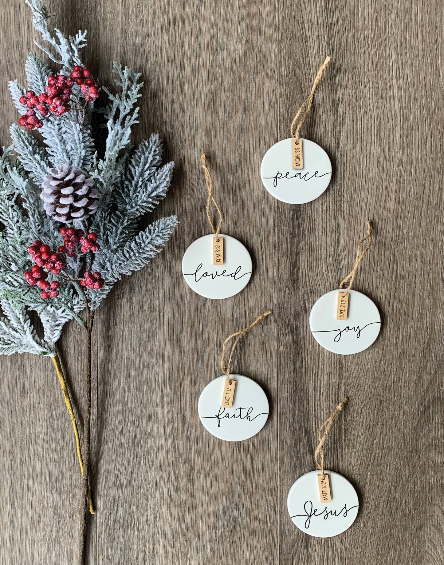 🎄 LCP Christmas Ornament Simply Jesus