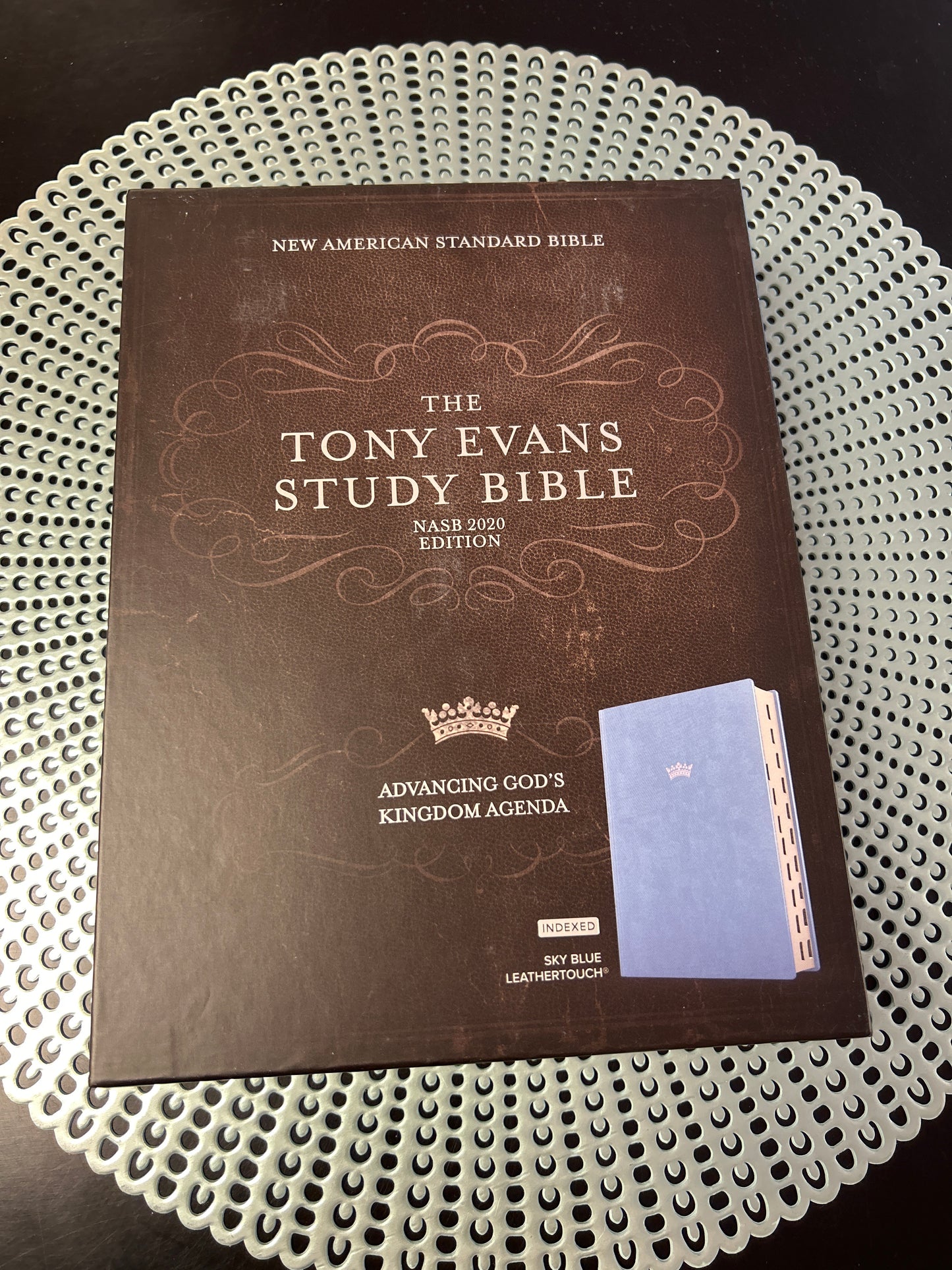 The Tony Evan’s Study Bible NASB 2020 Edition