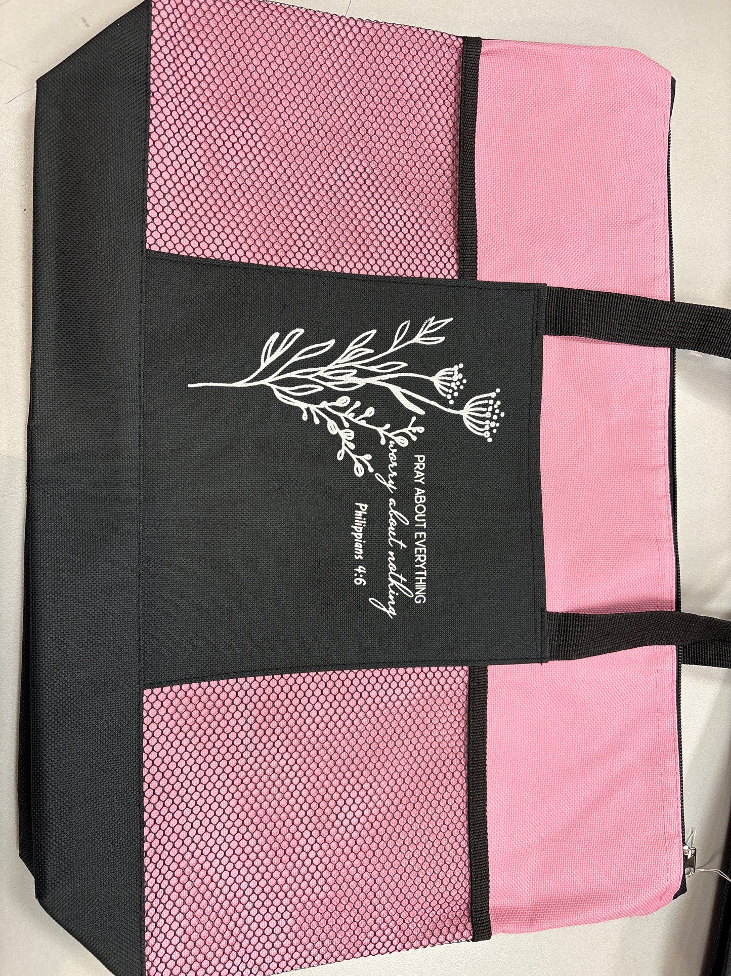 Large tote bag w/zipper