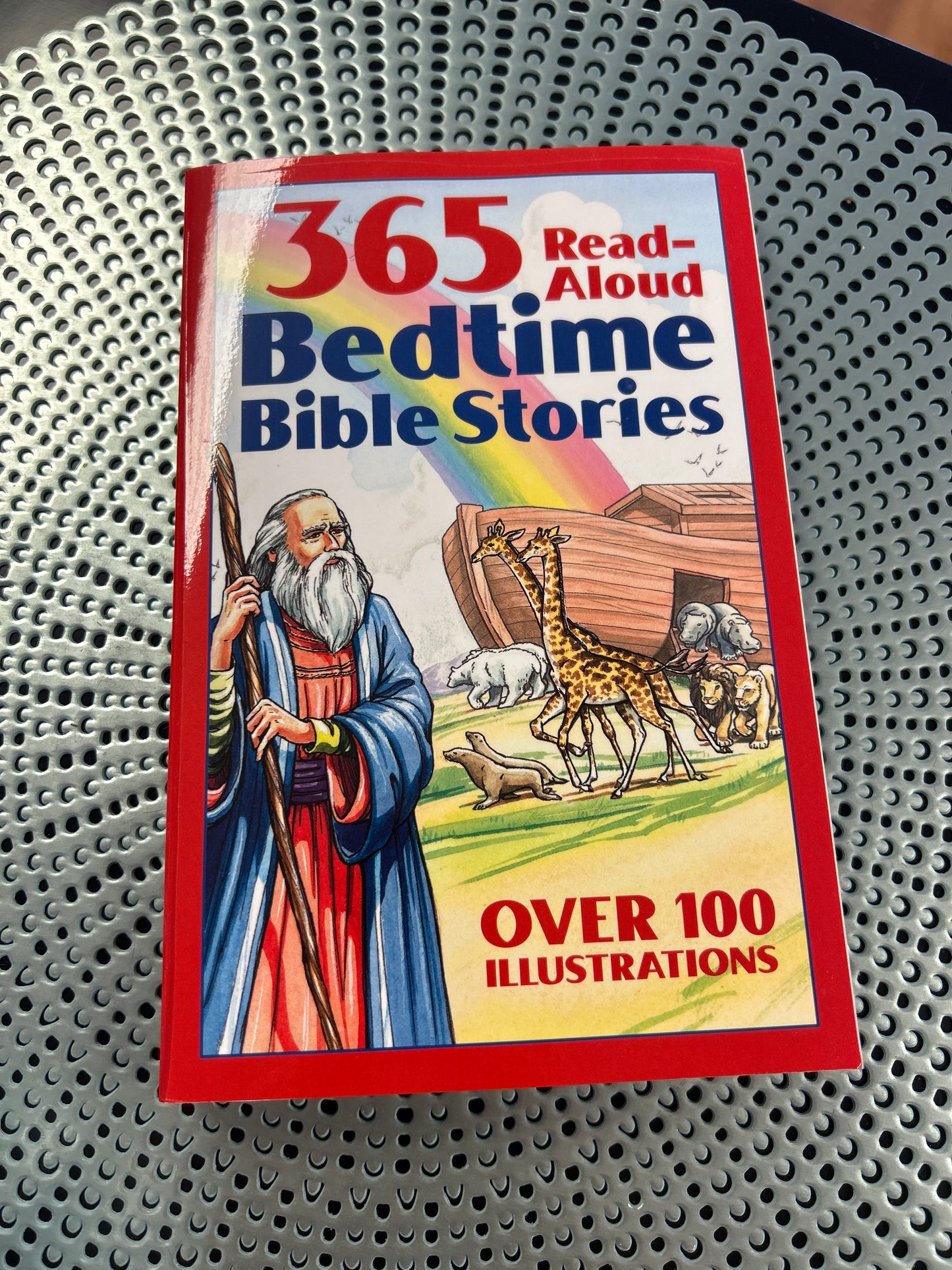 365 Read-Aloud Bedtime Stories